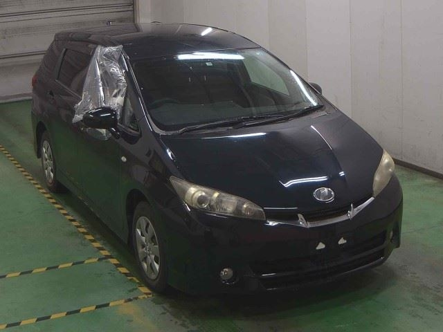TOYOTA WISH 2009