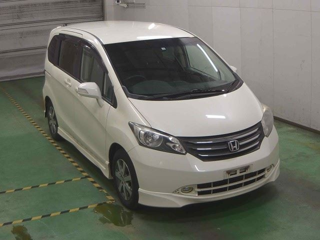HONDA FREED 2010