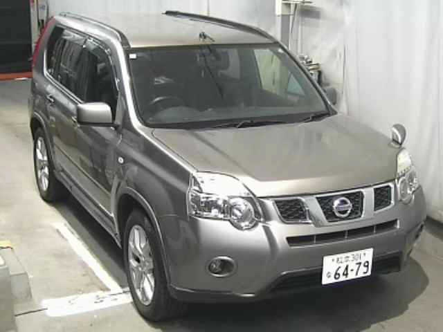 NISSAN X-TRAIL