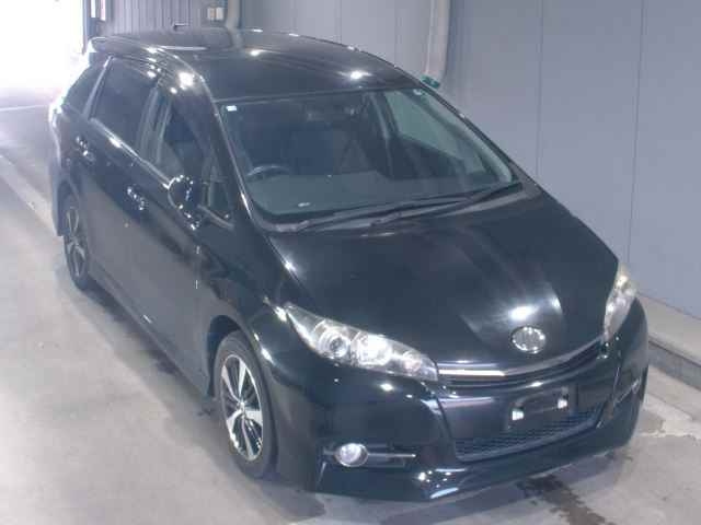 TOYOTA WISH 2014