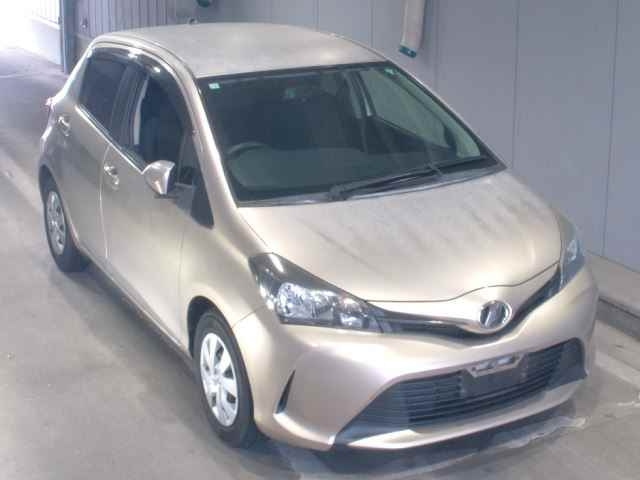 TOYOTA VITZ 2014