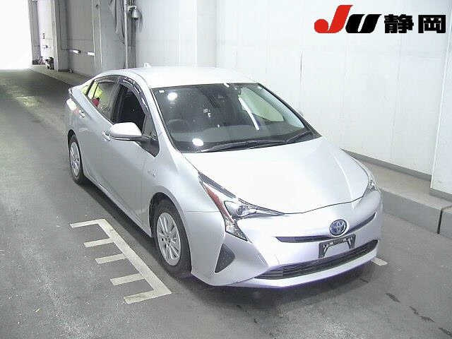 TOYOTA PRIUS 2019