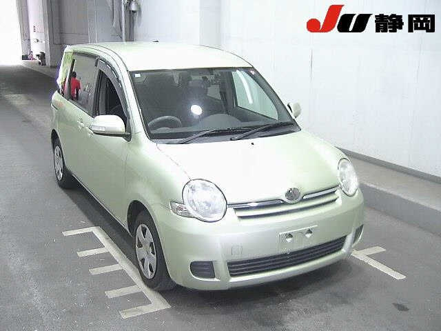 TOYOTA SIENTA 2010