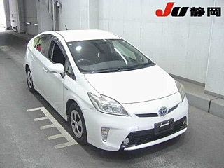 TOYOTA PRIUS 2013