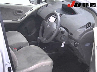 TOYOTA VITZ 2008