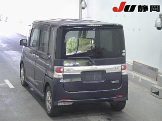 DAIHATSU TANTO 2010