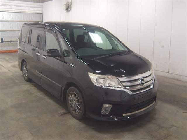 NISSAN SERENA 2010