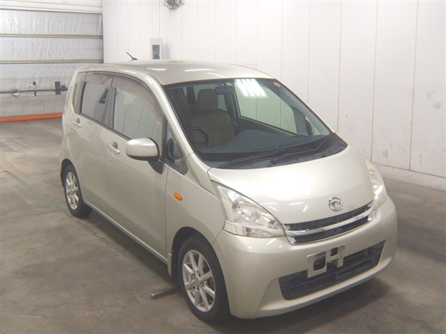 DAIHATSU MOVE 2012