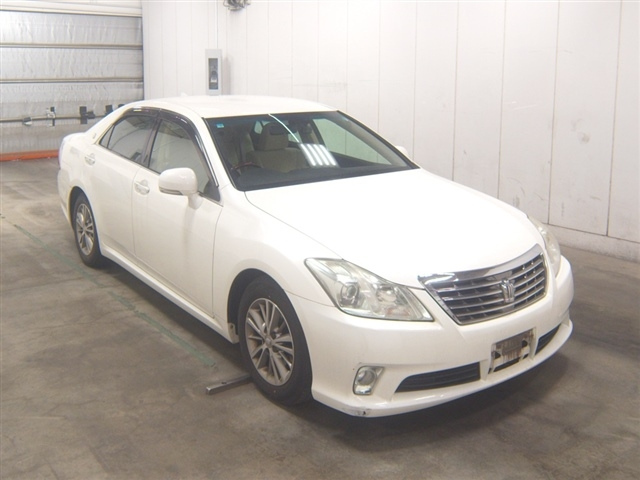 TOYOTA CROWN 2012