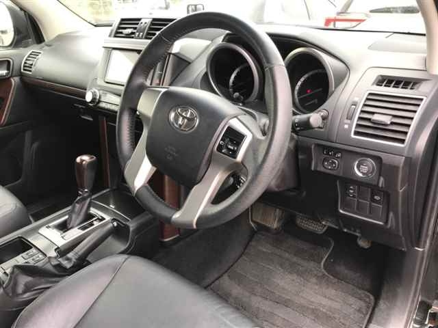 TOYOTA LAND CRUISER PRADO 2017
