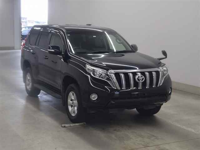 TOYOTA LAND CRUISER PRADO 2017