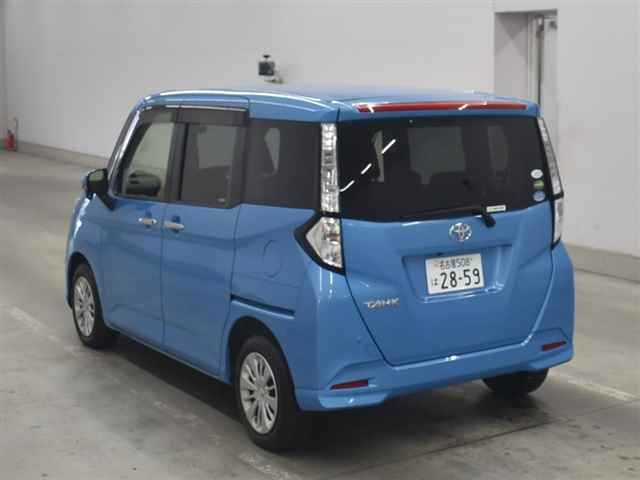 TOYOTA TANK 2017