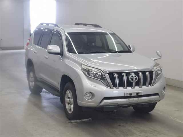 TOYOTA LAND CRUISER PRADO 2015