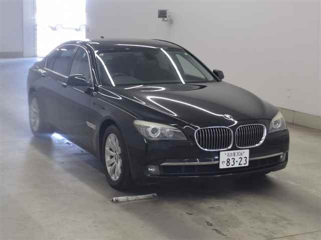 BMW 7 SERIES 2011