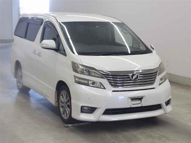 TOYOTA VELLFIRE 2010
