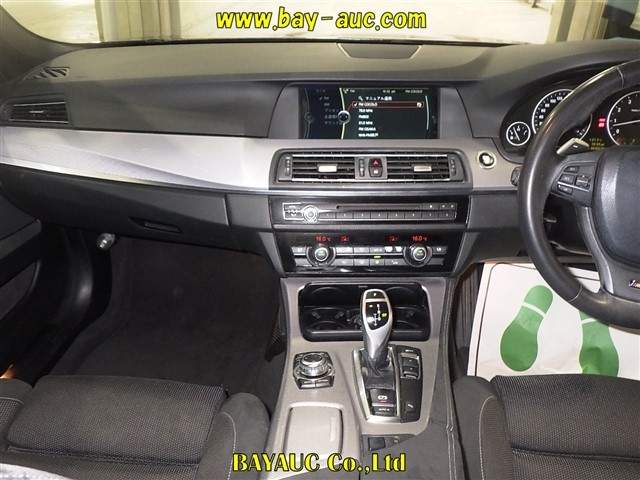 BMW 5 SERIES 2010