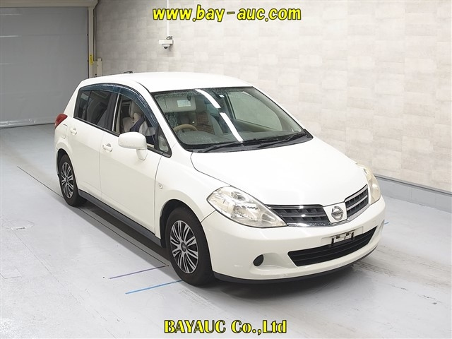 NISSAN TIIDA 2012