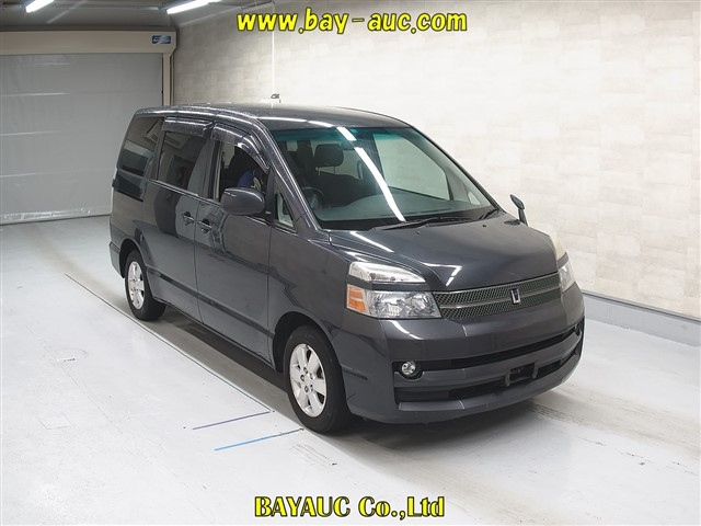 TOYOTA VOXY 2006