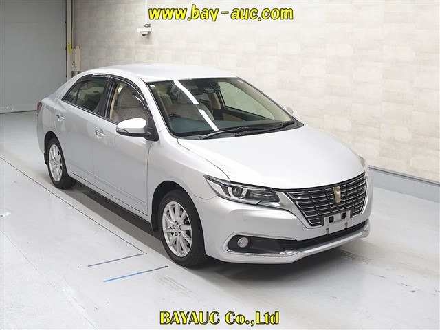 TOYOTA PREMIO 2018