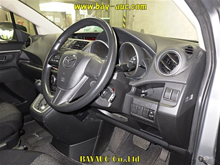 MAZDA PREMACY 2011