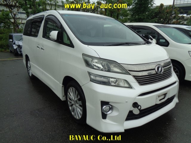 TOYOTA VELLFIRE 2012