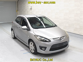 MAZDA DEMIO 2010
