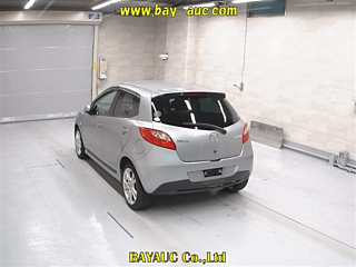 MAZDA DEMIO 2010