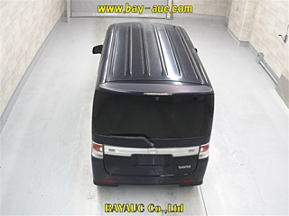 DAIHATSU TANTO 2010