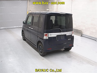 DAIHATSU TANTO 2010