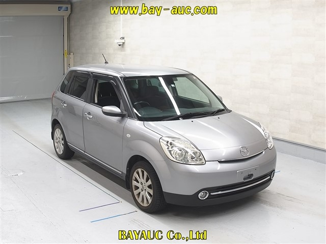 MAZDA VERISA 2010