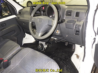 DAIHATSU HIJET VAN 2009
