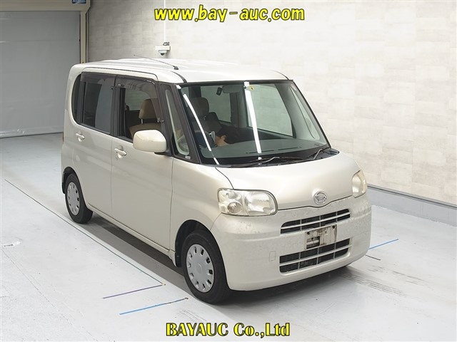 DAIHATSU TANTO 2008