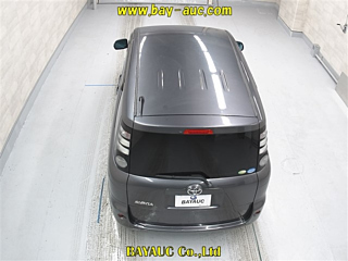 TOYOTA SIENTA 2010