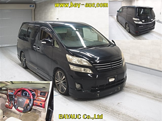 TOYOTA VELLFIRE 2010