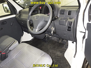 DAIHATSU HIJET VAN 2017