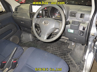 DAIHATSU HIJET VAN 2013