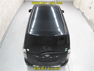TOYOTA VOXY 2013