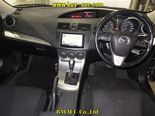 MAZDA AXELA 2010