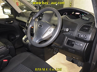 NISSAN SERENA 2012