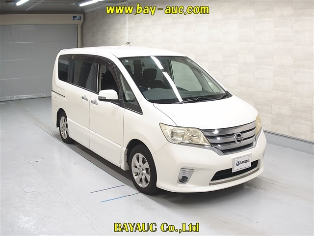 NISSAN SERENA 2011
