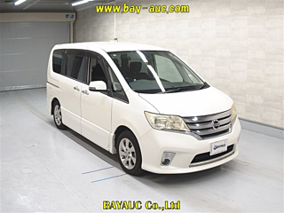 NISSAN SERENA 2011
