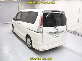 NISSAN SERENA 2011
