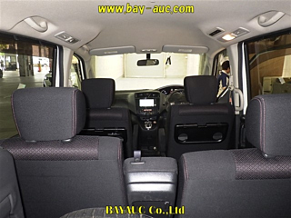 NISSAN SERENA 2011