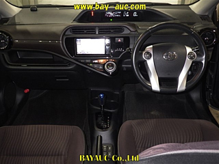 TOYOTA AQUA 2015