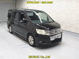 HONDA STEP WAGON 2011