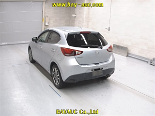MAZDA DEMIO 2016