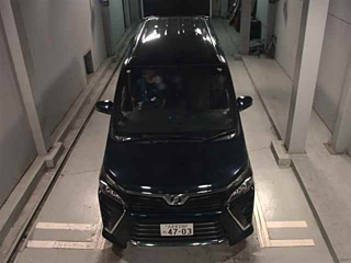 TOYOTA VOXY 2017