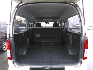 TOYOTA HIACE VAN 2020