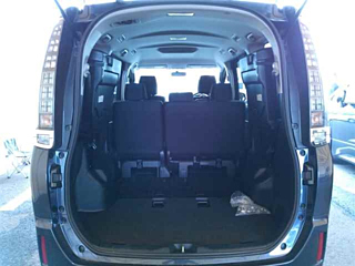 TOYOTA VOXY 2015