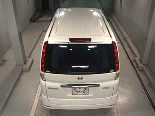 NISSAN SERENA 2010